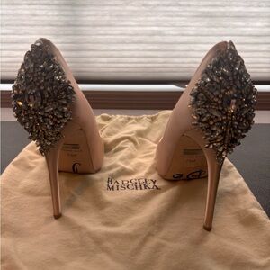 Badgley Mischka Blush Peep Toe Heels